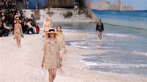 chanel skimboard|Chanel ss19.